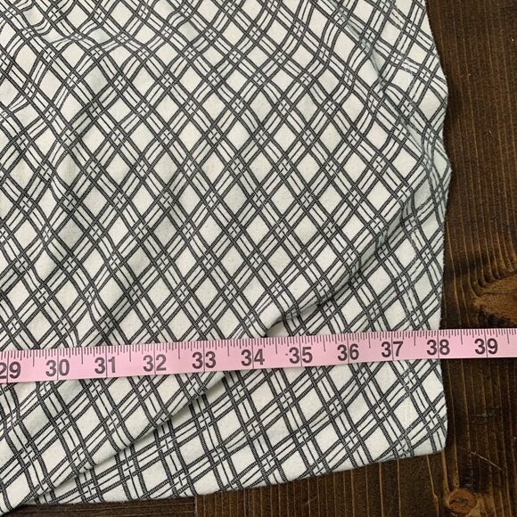 A Pea in the Pod | Plaid Ruched Dress, Medium MIDI Plaid Maternity Dress Stretch - Picture 10 of 10